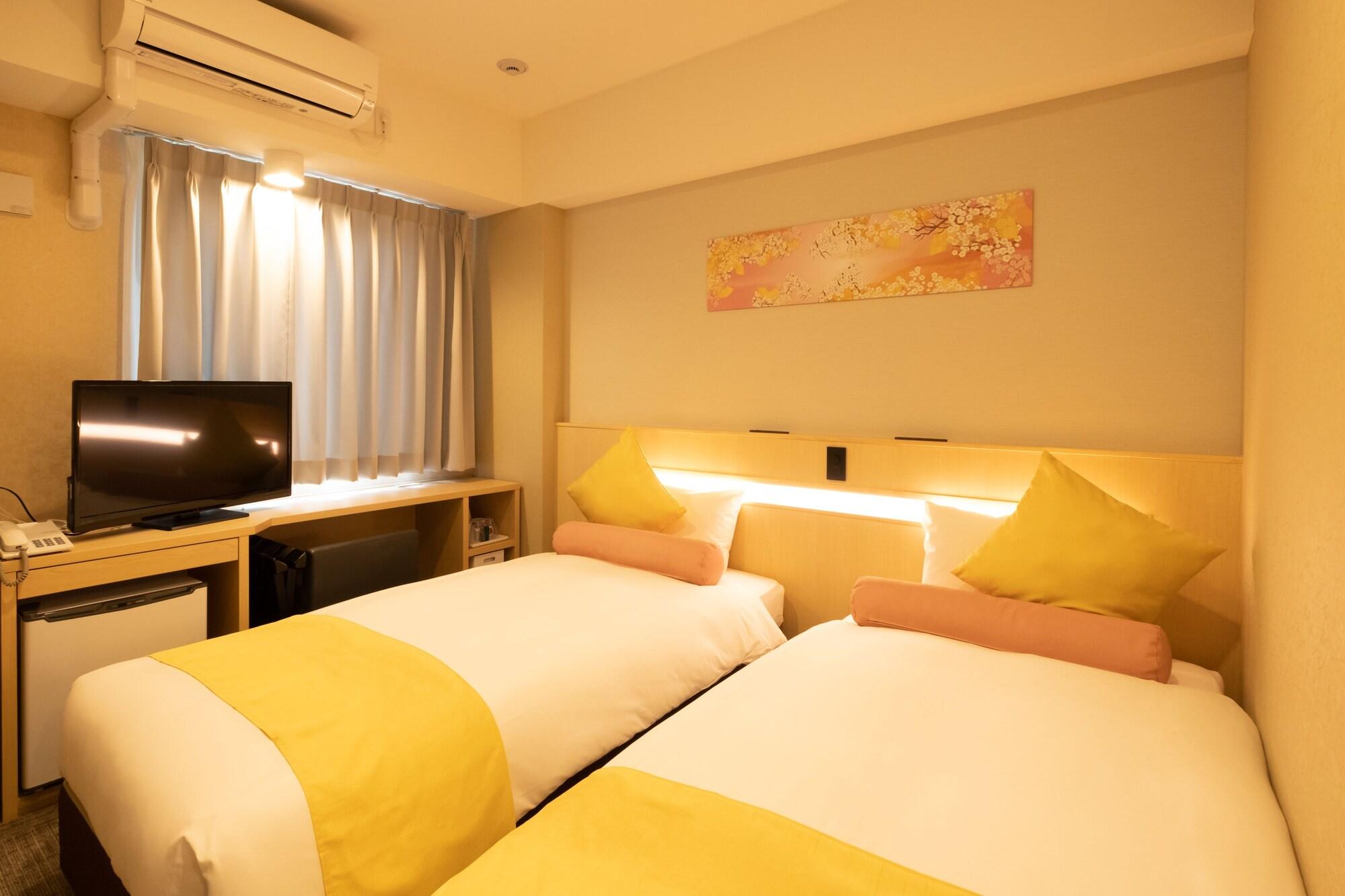 Shinsaibashi-Higashi Crystal Hotel Osaka Buitenkant foto