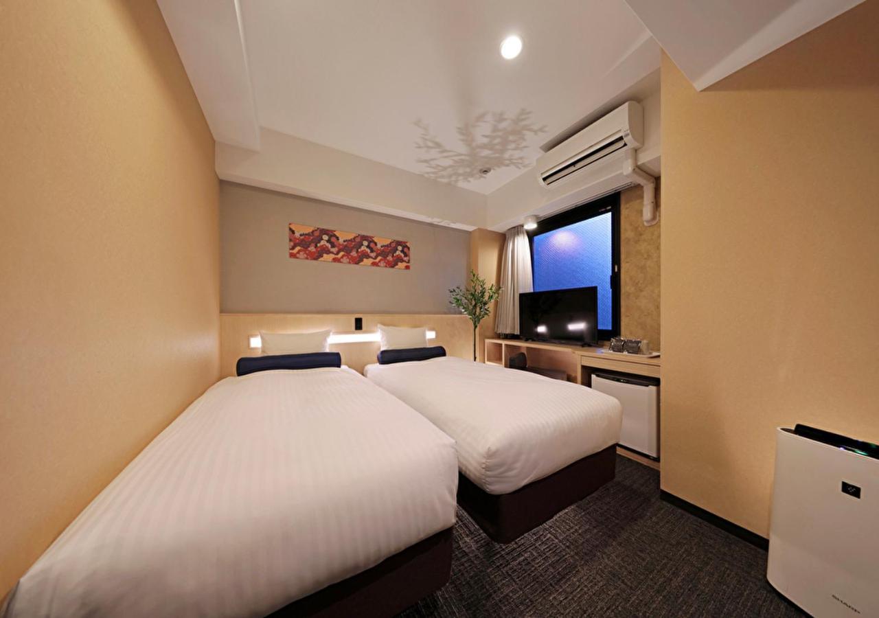 Shinsaibashi-Higashi Crystal Hotel Osaka Buitenkant foto